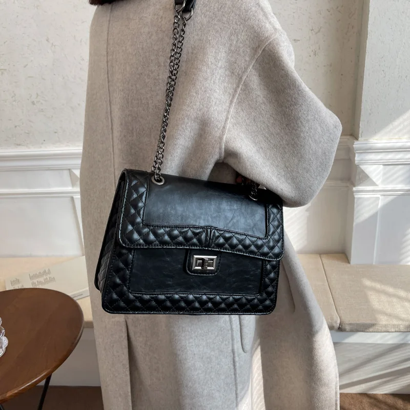

High-quality Retro Ladies Shoulder Bag Small Square Bag 2021Autumn and Winter New Female Bag Fashion Net Red Chain Messenger Bag