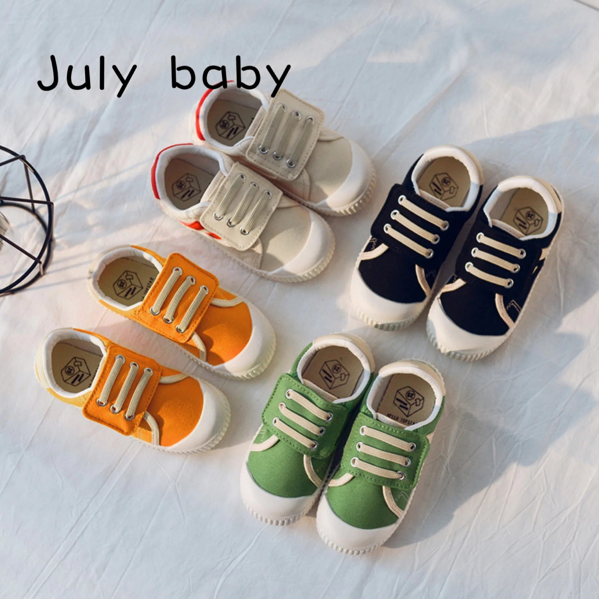 July baby 2020 Весенняя новая детская парусиновая обувь ярких цветов легко надевать и