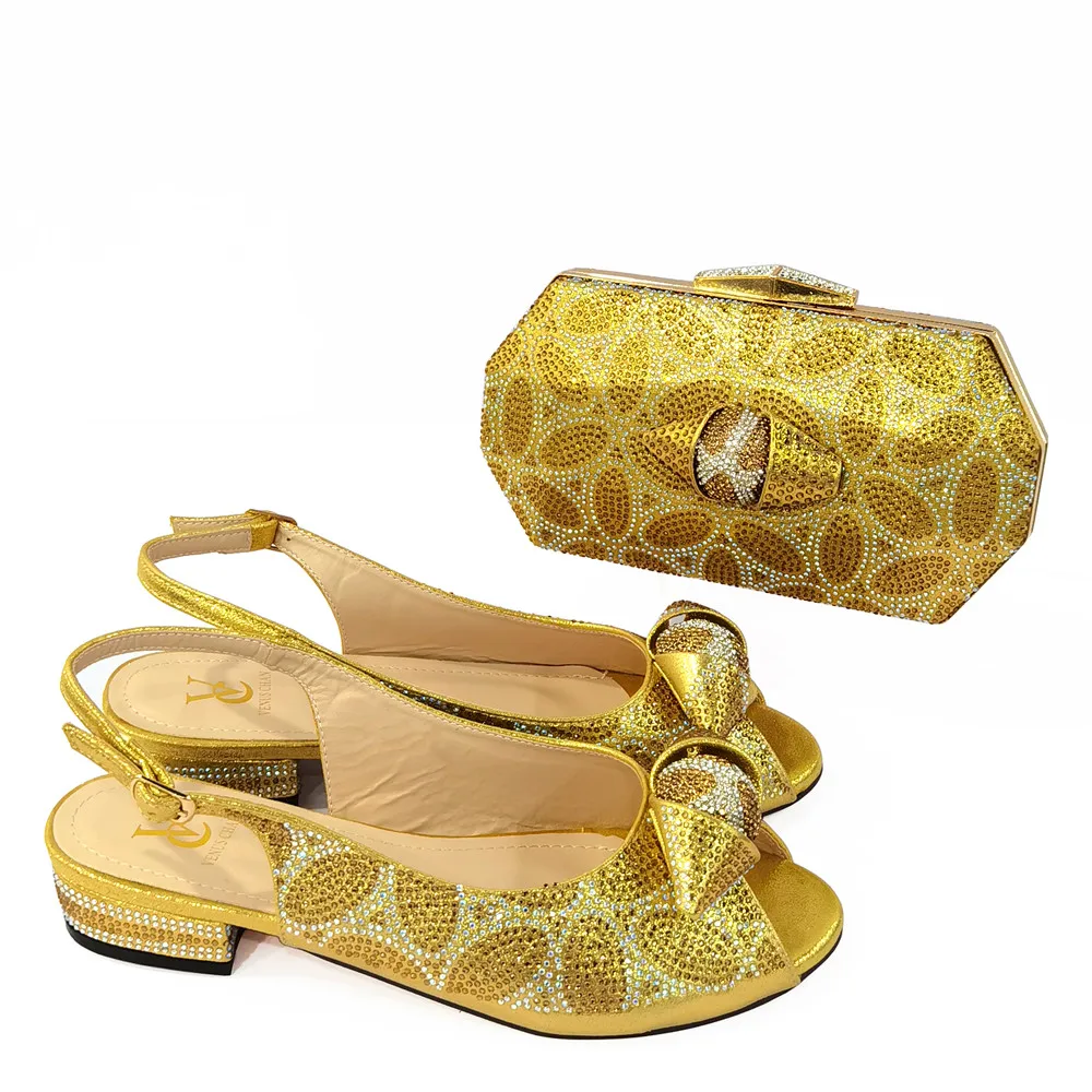 

Fashion Rhinestone Woman Shoes And Matching Bag Set Leisure Style Golden Color Pumps Shoes And Bag Set For Party Wedding