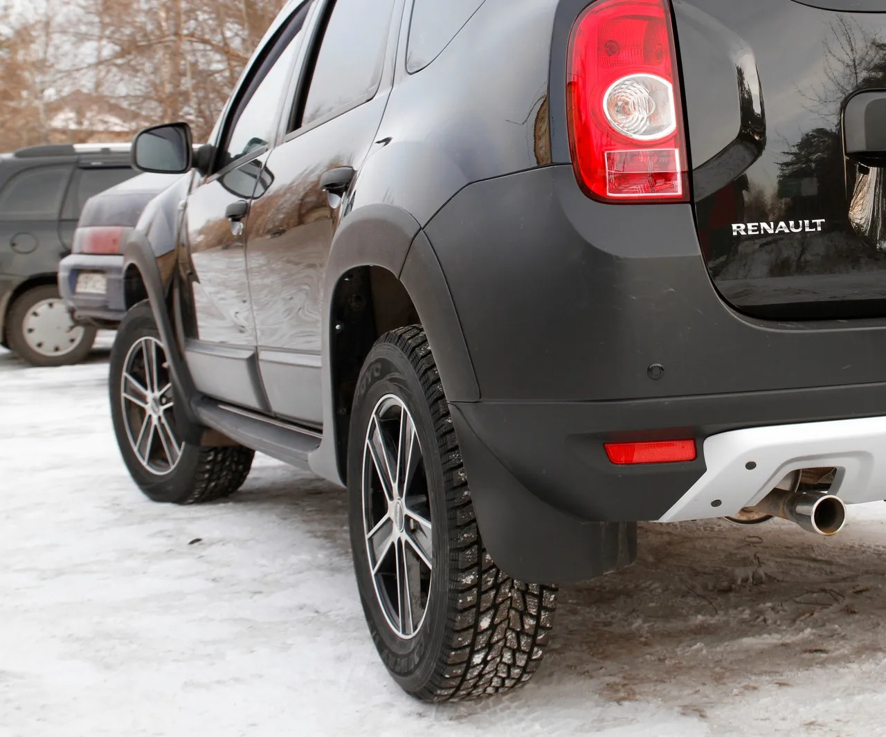 Расширители колесных арок Renault Duster 2010-2014 tuning |