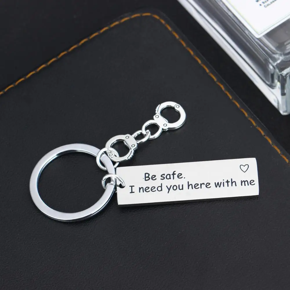 

12PC Police Key Chain Engraved Words Be Safe I Need You Here With Me Stainless Steel Keychains Keyrings Handcuffs Pendant Gifts