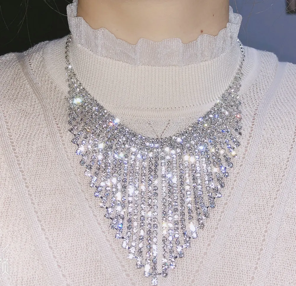 Набор из ожерелья и серег со стразами | Украшения аксессуары