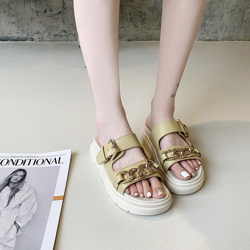 

Slippers Casual Shoes Woman 2021 Rivet Pantofle Platform Med Luxury Soft New Summer Flat Slides Leisure Metal Decoration PU
