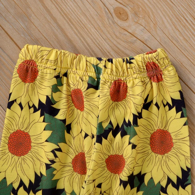 

Baby Girl Clothes Set Long-sleeved Striped Lace Triangle Baby Romper+Sunflower Trousers Two-piece Toddle Baby Sunflower Outfit