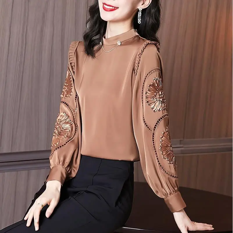 

European goods 2021 spring women's new French bubble long-sleeved slim-fitting Chinese embroidered inner base shirt top