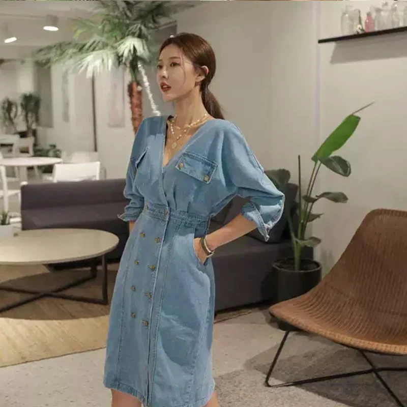 

2021 New Korean Ins Loose Bat Sleeve V-Neck Backless Style Slim Double Breasted Denim Dress
