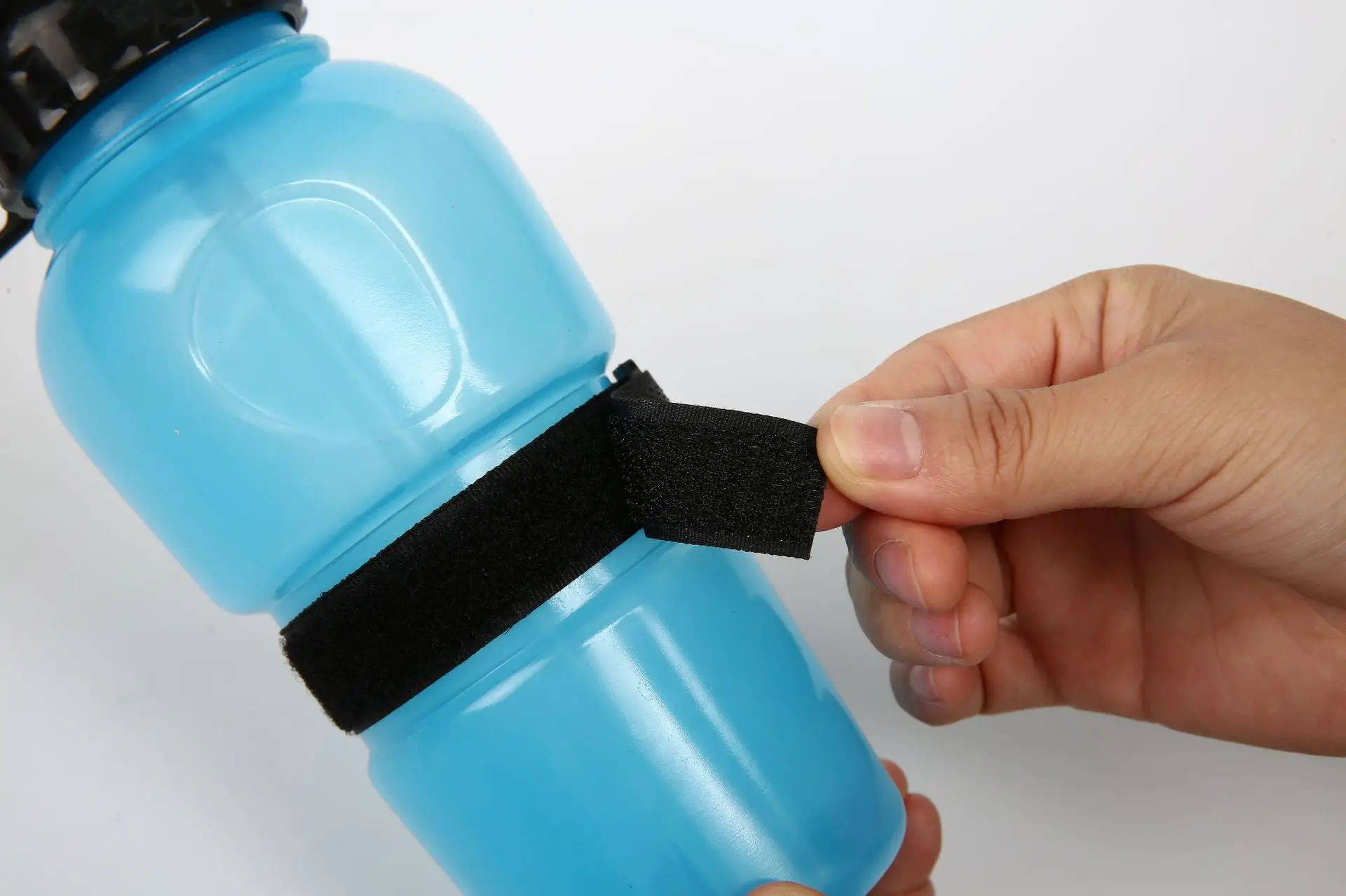 Переносная бутылка для питьевой воды кошек и собак отжима большая средняя