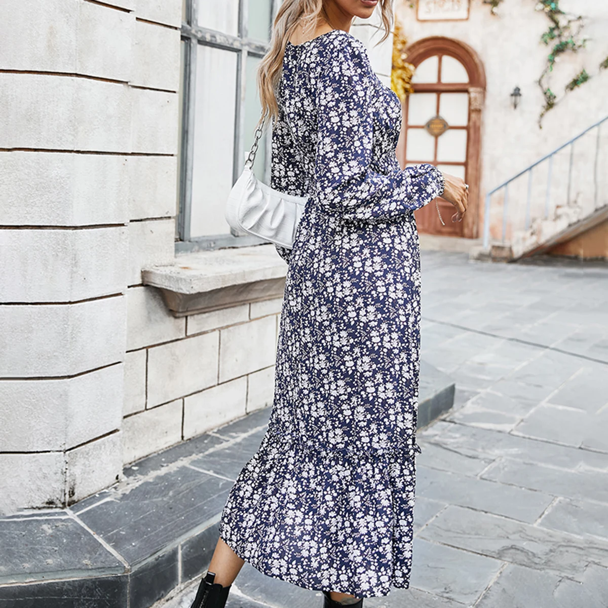 

Jastie 2021 Retro Women Dresses Square Neck Long Sleeve Floral Print High Waist Ruffle Midi Dress Summer Bohemian Beach Dress