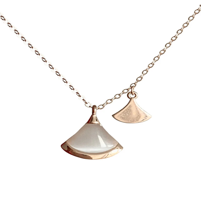 

Trendy Jewelry Fan Shaped Pendant Necklace Delicate Design Chain Necklace Hot Selling For Women Gift Fine Jewelry