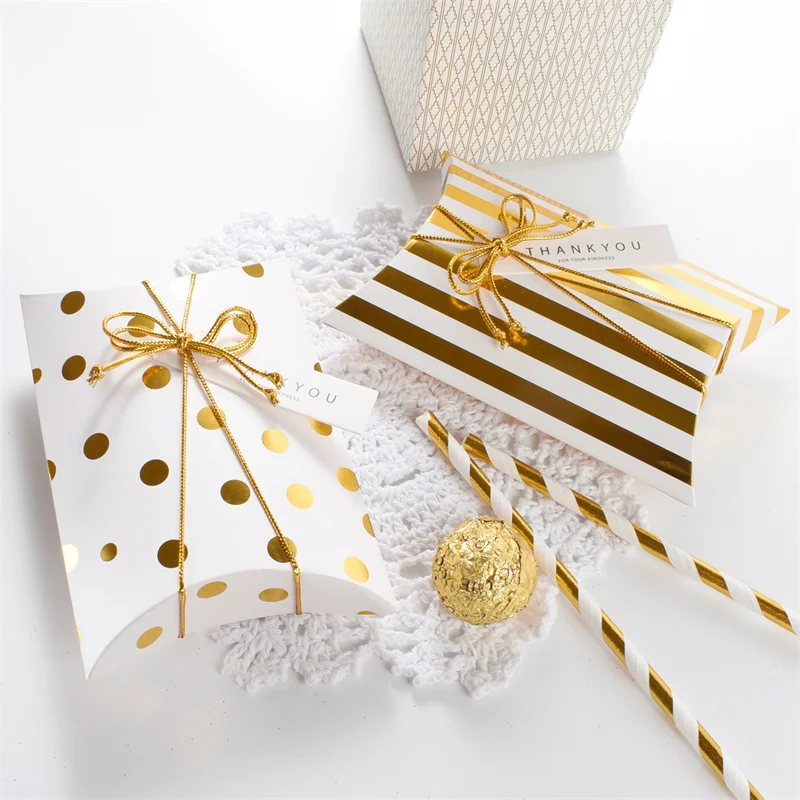 50 шт. коробка для конфет в виде подушки, коробка из крафт-бумаги для рождественских подарков, бумажные коробки для украшений на день рождени...