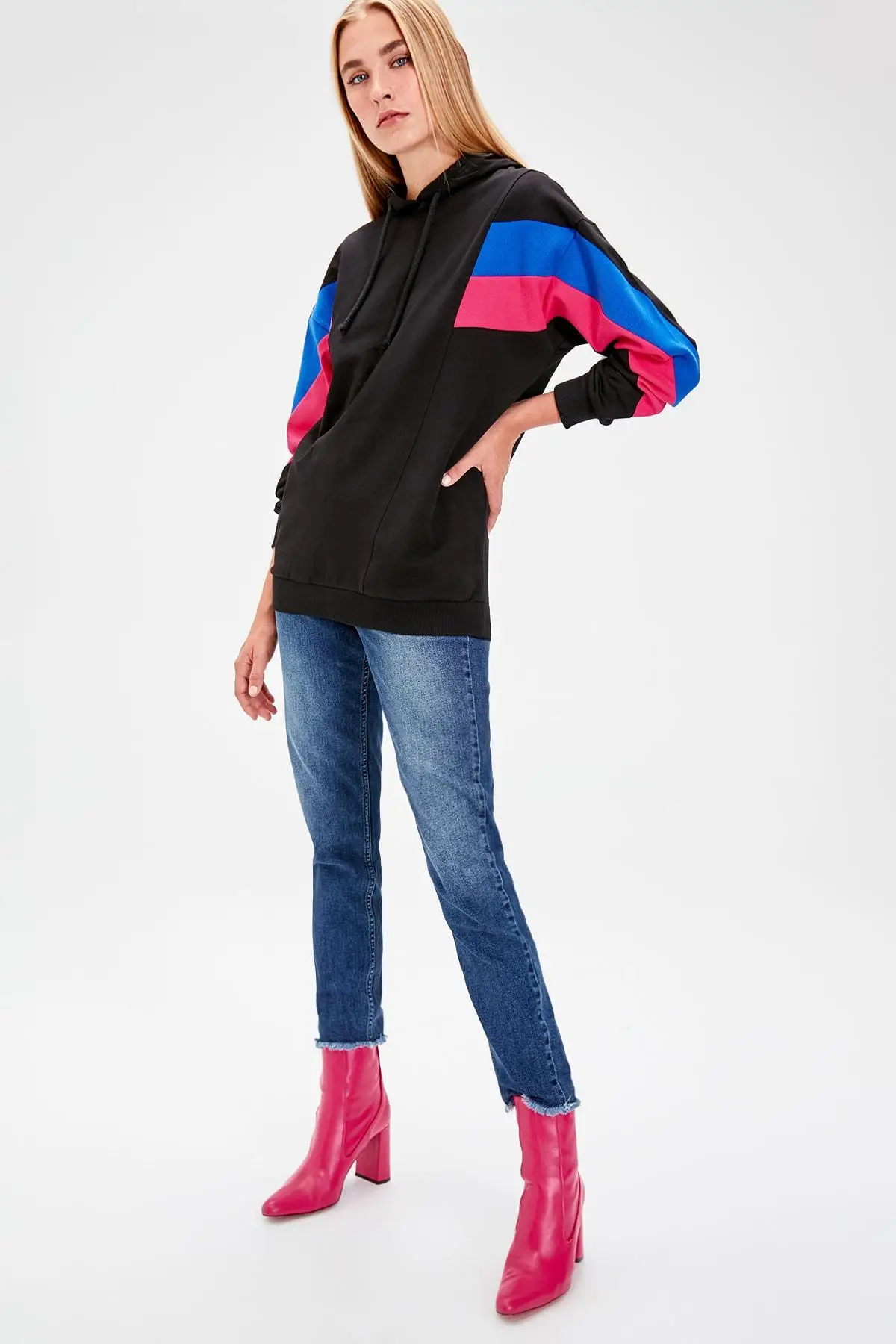 Trendyol черный с цветным блоком Boyfriend трикотажный Свитшот TWOAW20SW0075