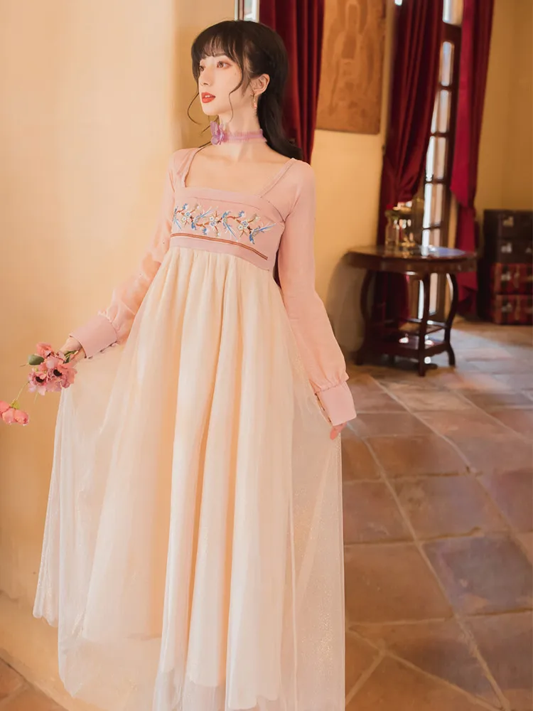 

Розовое улучшенное платье Hanfu, сказочные платья для женщин, осень 2021, ретро, квадратный воротник, вышивка, сетчатые платья