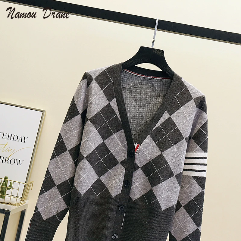 

2021 New Retro College Style V-neck Diamond Sweater Cardigan Women's Long-sleeved Knitted Jacket Spring and Autumn Outfits Women