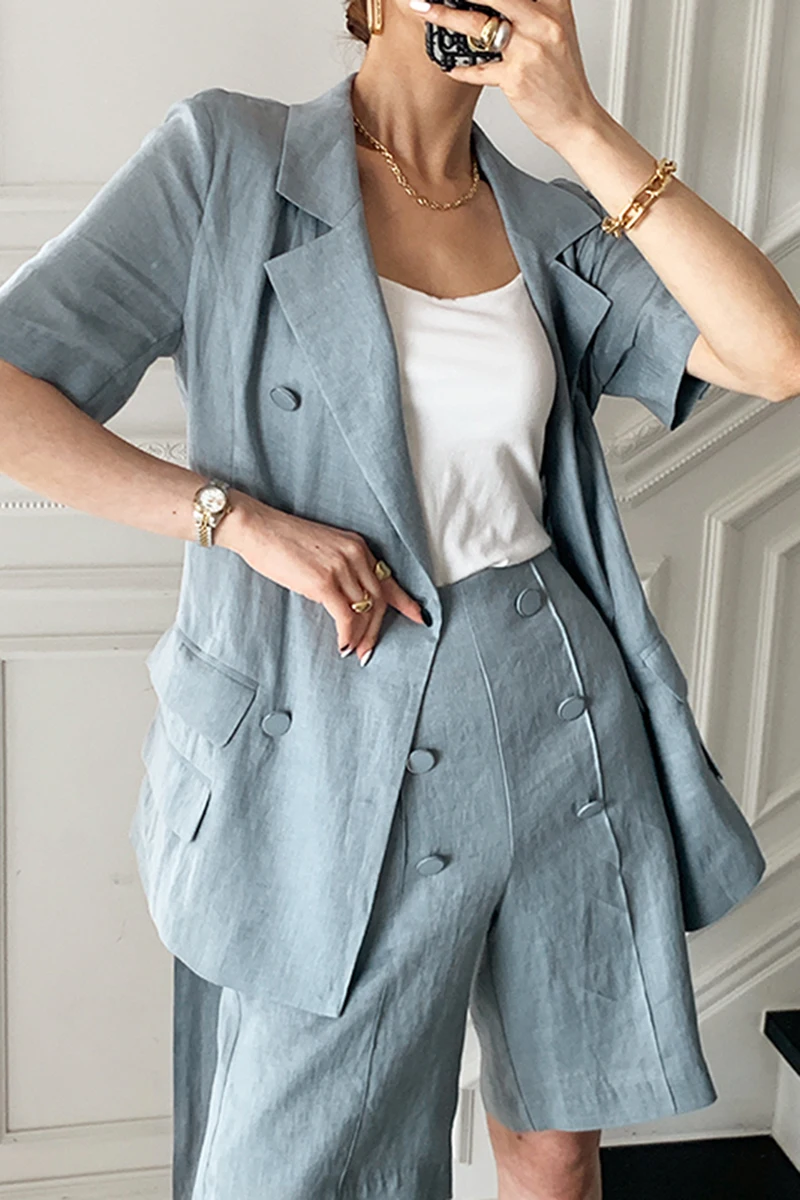 

Korean chic temperament elegant suit collar double-breasted short-sleeved jacket + high-waist wide-leg pants shorts suit