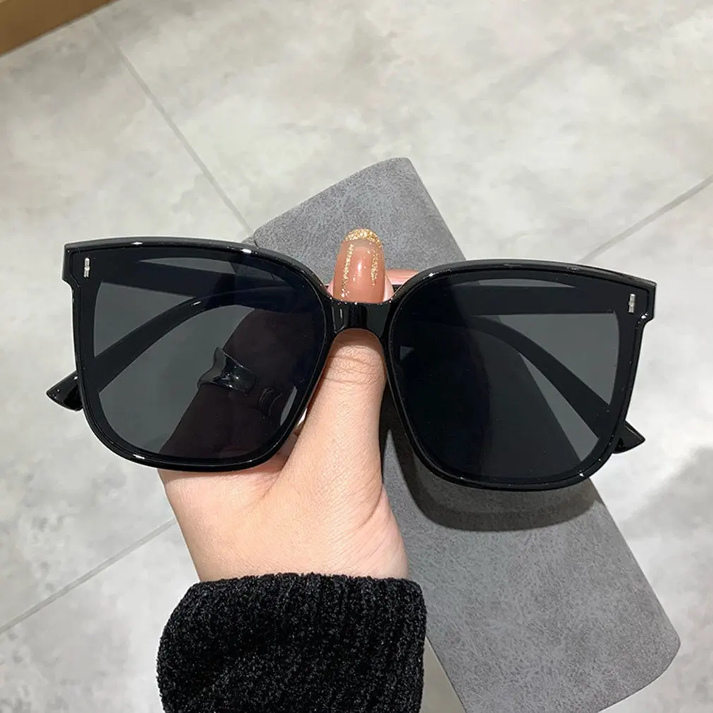 

Classic Vintage Square Sunglasses Women Oversized Sunglasses Women Men Retro Black Luxury Sun Glasses Goggle UV400 Sunglasses