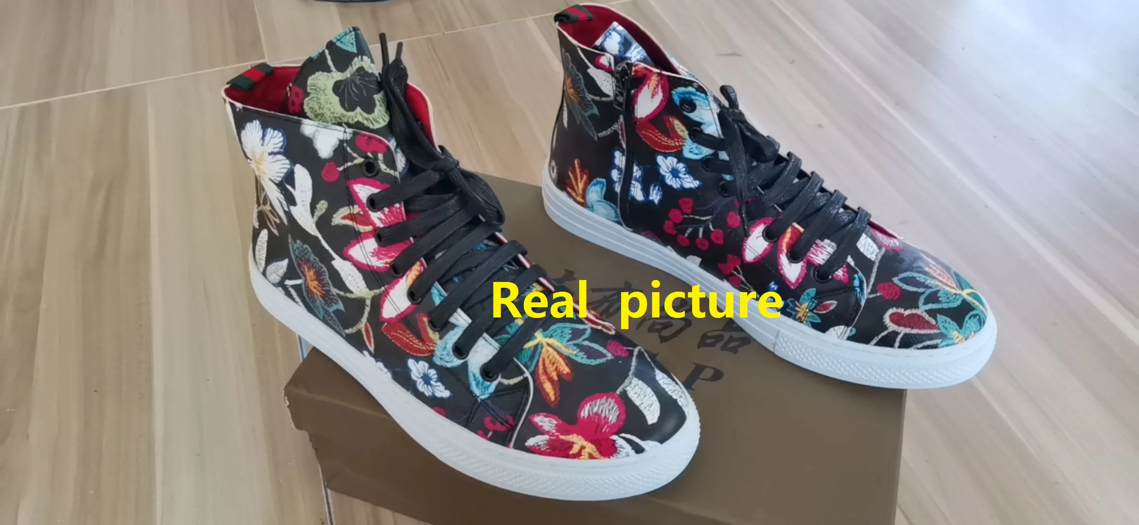 Мужские модельные туфли на высоком каблуке с цветочным принтом шнуровке | Обувь