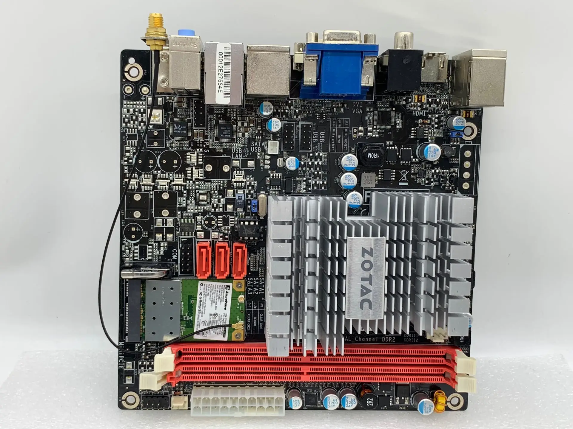 Для ZOTAC IONITX-D-E Atom 330 1,6 GHz DDR2 17x17cm mini-ITX wifi оригинальная б/у материнская плата