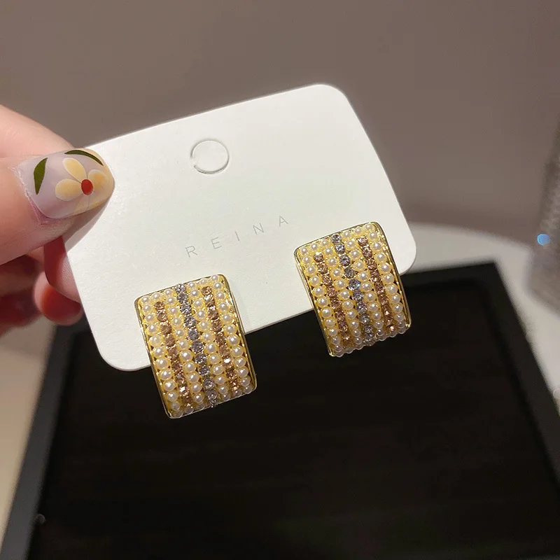 

YAOLOGE For Women Arc Pearl Stud Earrings Vintage Rhinestone Alloy Earrings Accessories 2021 New Fashion Party Jewelry Gift