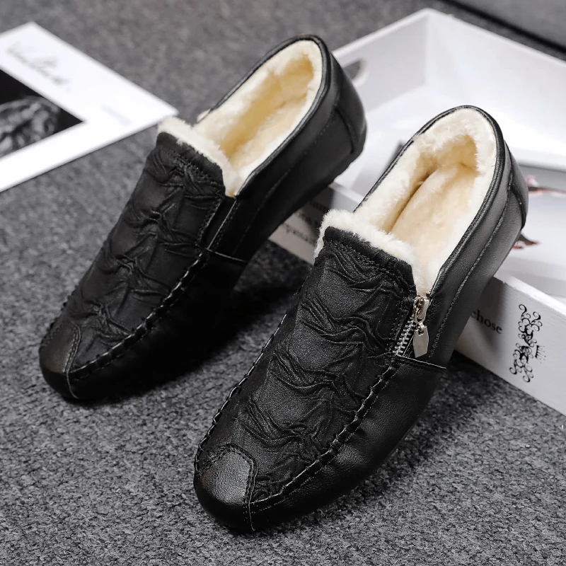 

Winter Loafer Men Shoes Plus Velvet Solid Lightweight Slip On Luxury Brand Designer Shoes Zipper Casual Mocassim Masculino Couro