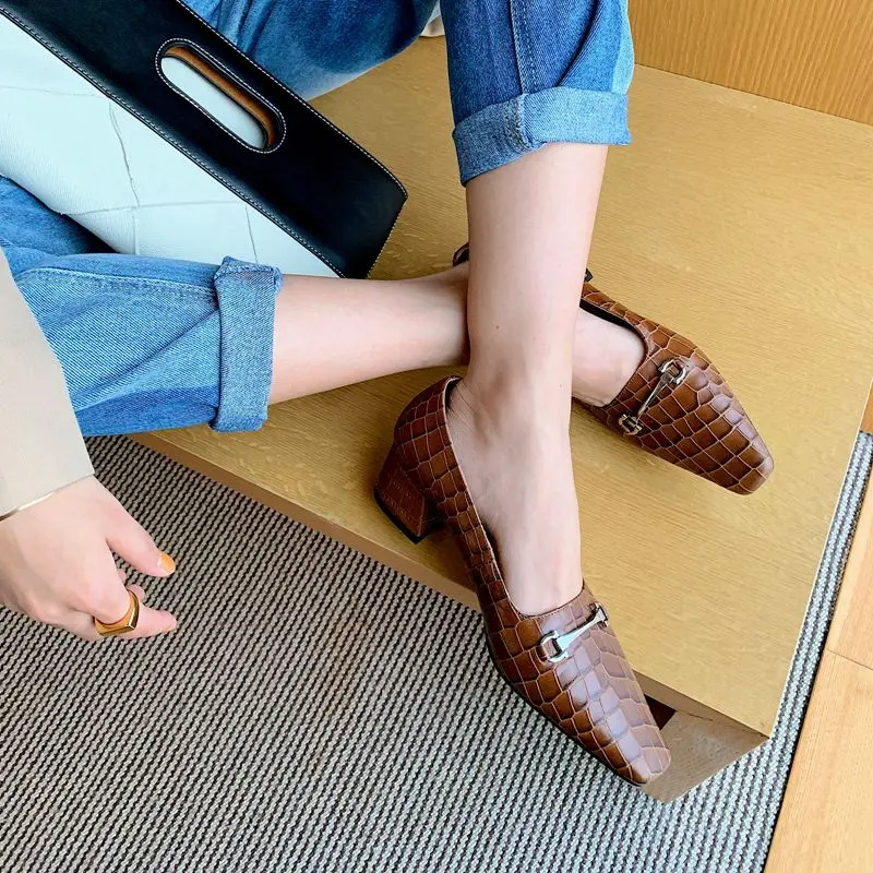 

INS Hot Simple Bamboo Pattern Small Square Toe Women Shoes Genuine Leather Sweet Women Pumps Buckle Slip-on Party Shoes