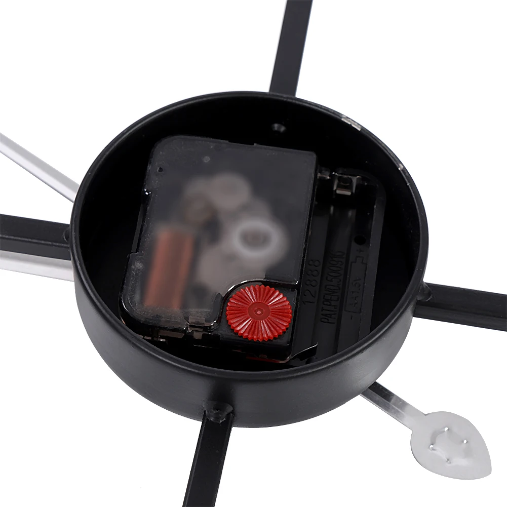 

Retro Roman Numeral Metal Wall Clocks Retro Hollow Iron Round Art Large Outdoor Garden Clock Home Decoration 40cm