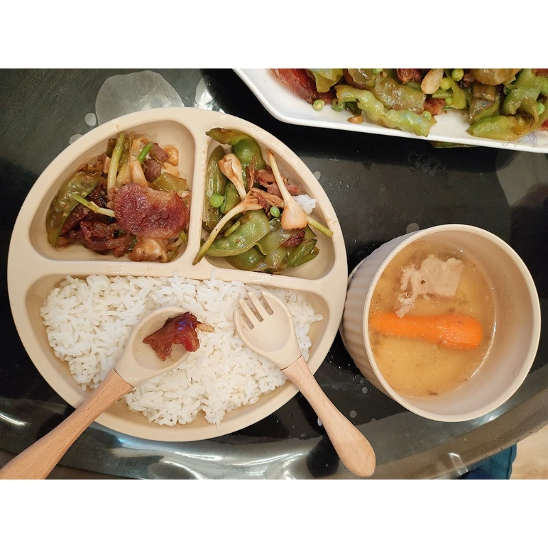 

4 Pcs Baby Silicone Divided Dinner Plate Sucker Bowl Spoon Fork Set Tableware