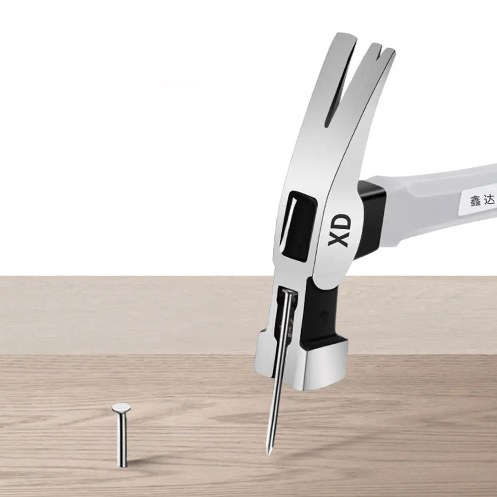 

1PC Magnetic Suction Claw Hammer Integrated Claw Hammer Carpenter Nail Hammer