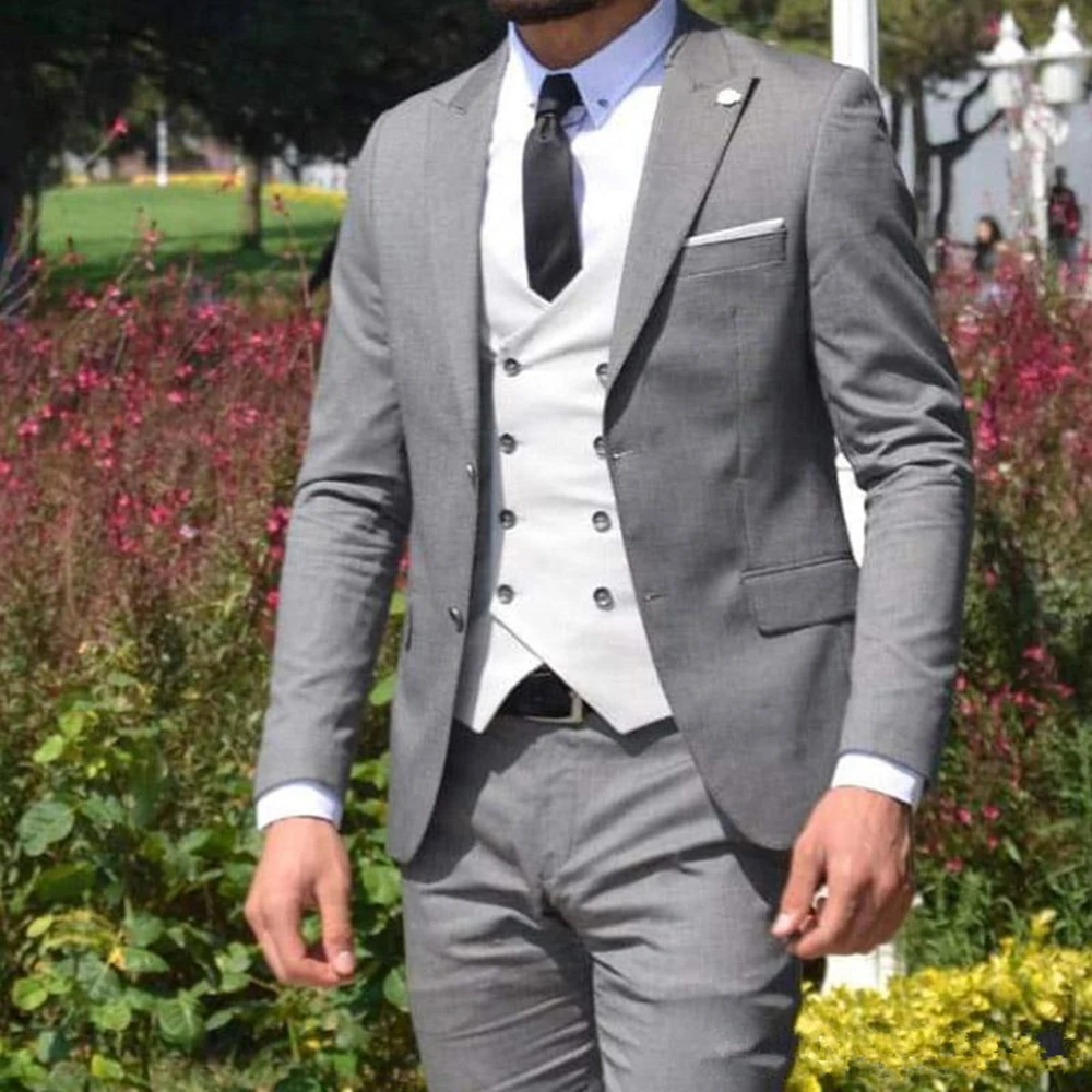 

YIWUMENSA Two Buttons Groomsmen Peak Lapel Groom Tuxedos Men Suits Wedding/Prom Best Man Blazer Sliver Business Mens Suit 2020