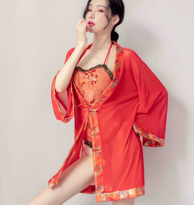 

2020 New High Quality Short Style Loose Chinese Chiffon Satin Peacock Woman Yukata Dress Sleepwear Oriental Qipao Nightgown Robe