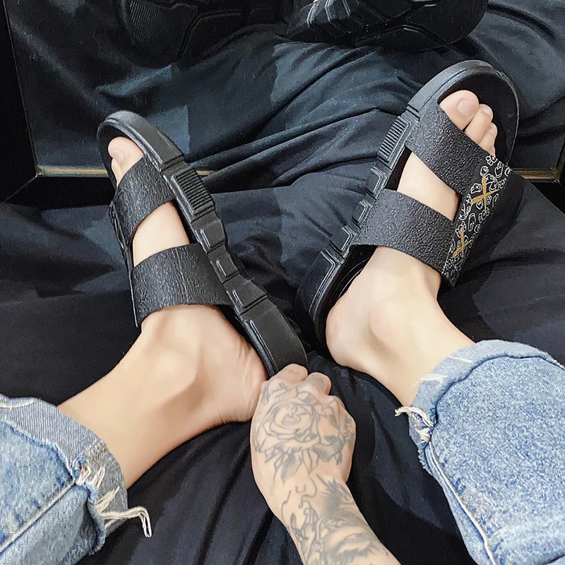 

Men Slides Sandals Fashion Trend Men Shoes Casual Slippers Men's Sandals Male Indoor Winter Beach For Summer Slipper Massage