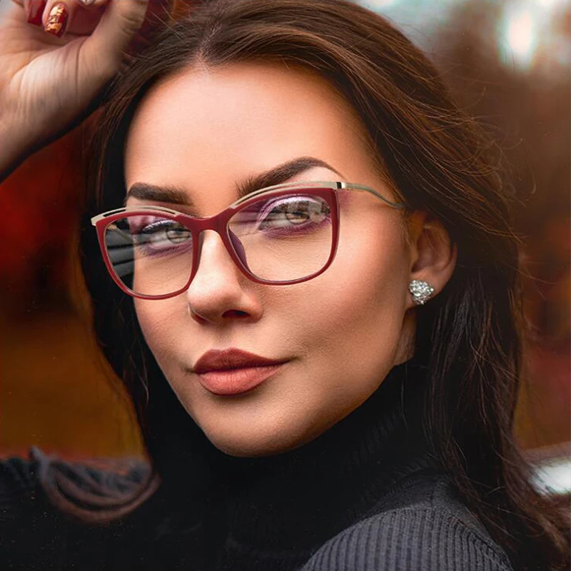 

New Fashion Square Computer Anti-blue Glasses Women Vintage Hollow Frame Optical Transparent Eyeglasses Female Spectacles Oculos