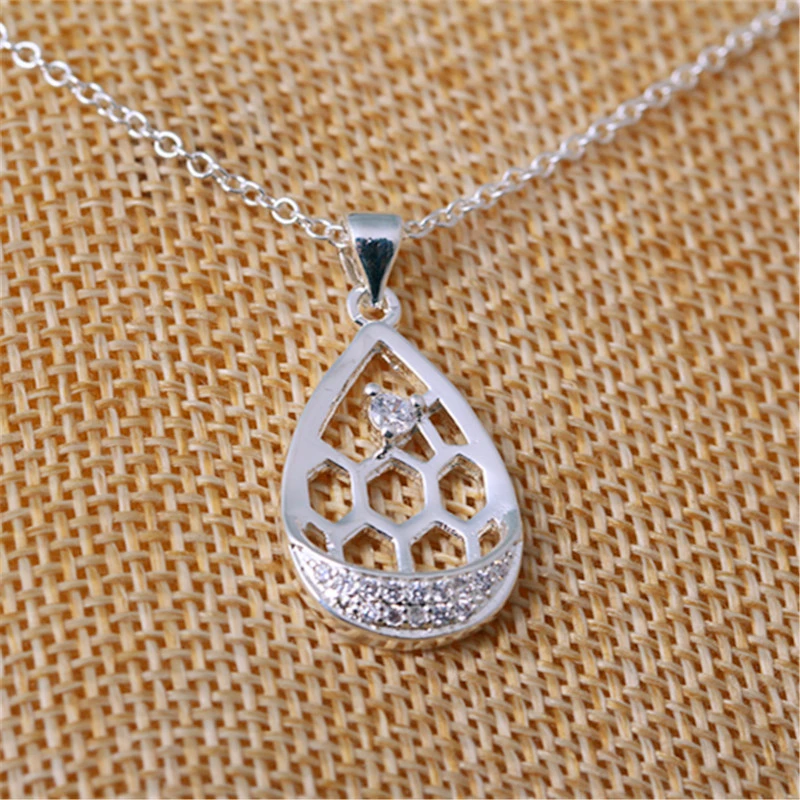 

Новый серебряный кулон, индивидуальный очаровательный темпераментный красивый удлиненный женский кулон в виде капли воды с инкрустирован...