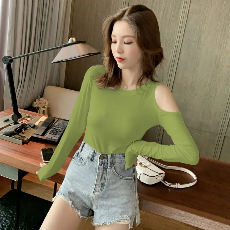 Женский модный осенний свитер с открытыми плечами черный Свободный вязаный