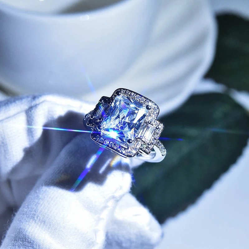 

Luxury Geometric Square Rings Inlay Dazzling Moissanite Exquisite Eternity Wedding Jewelry Best Statement Engagement Gift