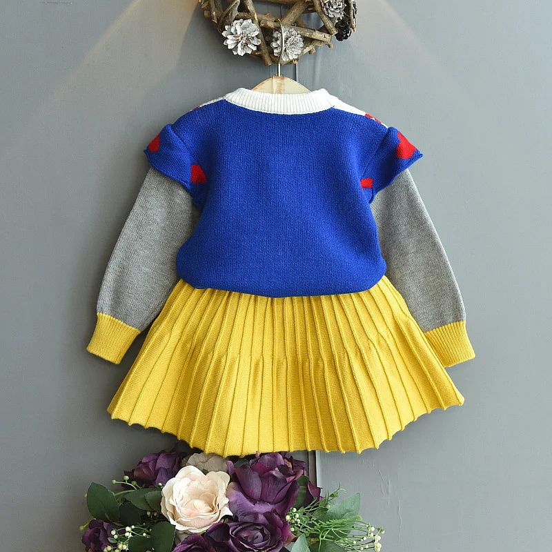 Женский трикотажный кардиган и плиссированная юбка Осень-зима