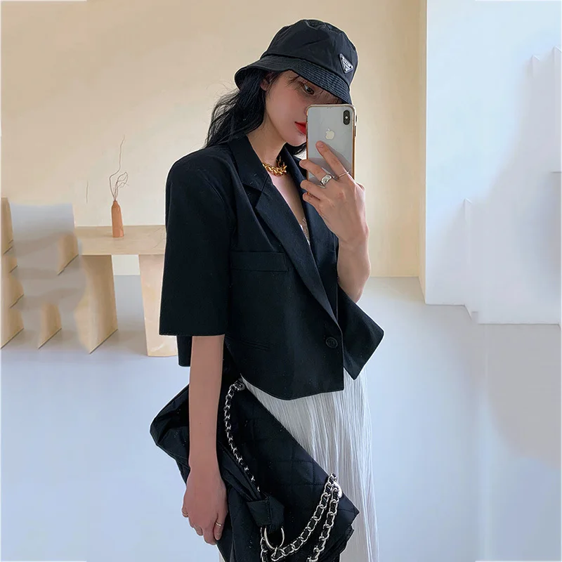 

LANMREM Women Black Single Buckle Short Blazer New Notched Short Sleeve Loose Fit Jacket Fashion Tide Spring Summer 2021 2E1214