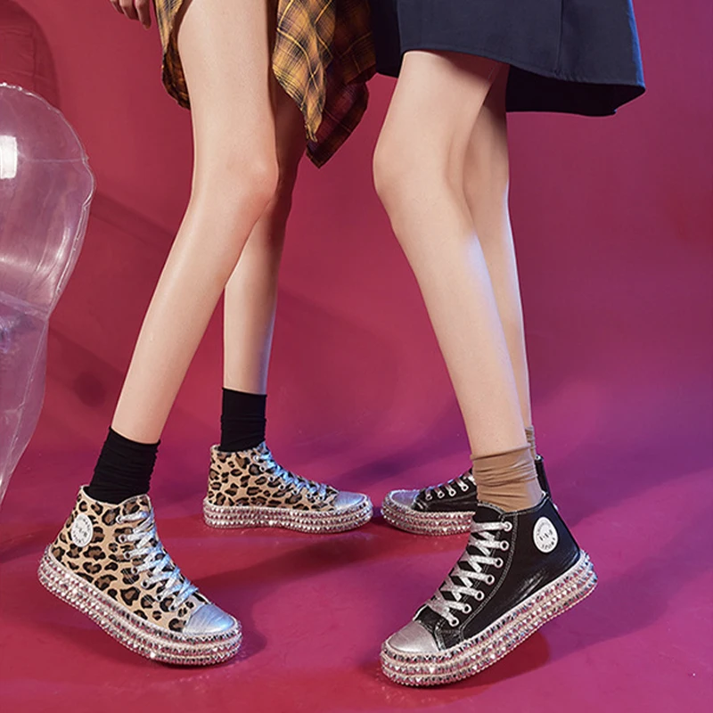 

2021 Fashion Trends Female Casual High Low Top Sneakers Willow Nail Walking Canvas Shoes Student Styles Versatile Loafers Women