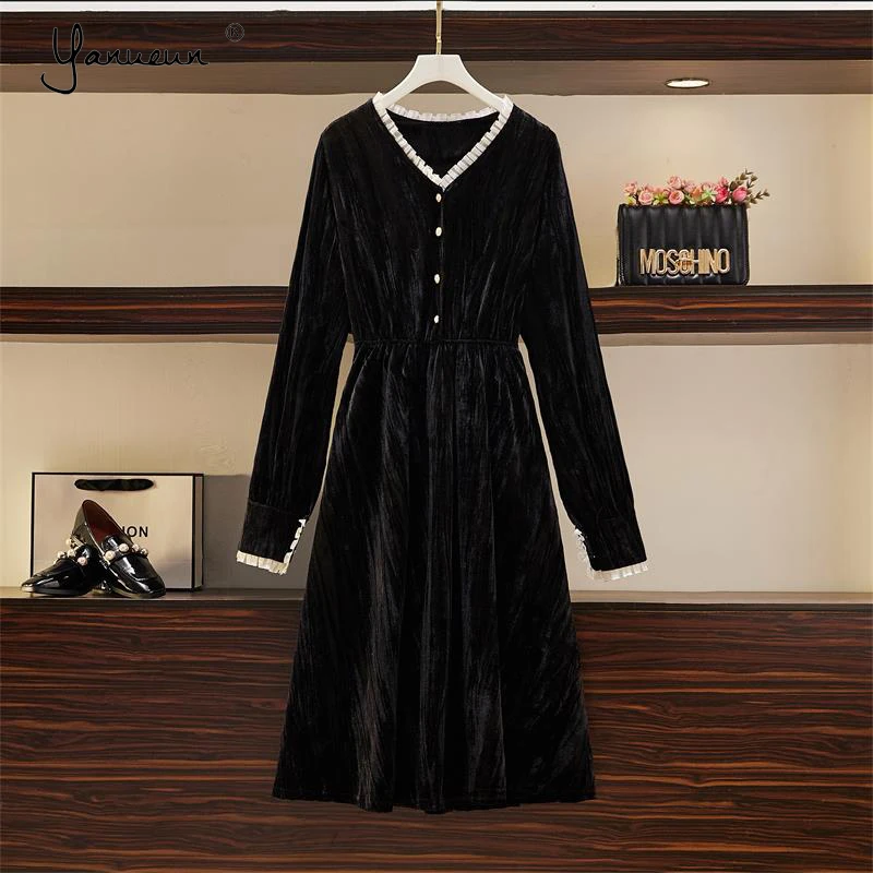 Женское вельветовое платье с оборками длинным рукавом черное размера плюс |