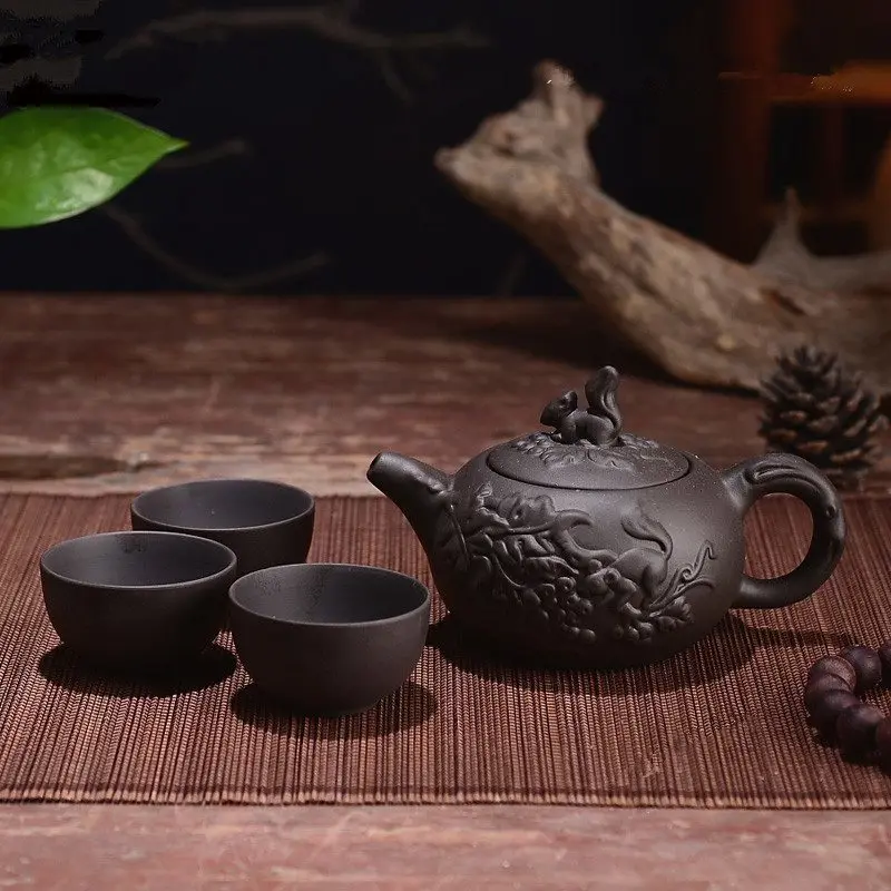 

150ml Yixing Teapot Purple Clay Kung Fu Tea Set Handmade Dragon Elephant Squirrel Tea Pot With 3pcs Cup Set