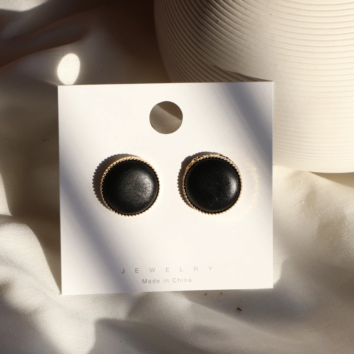 Женские металлические серьги-гвоздики AOMU в стиле ретро геометрический дизайн