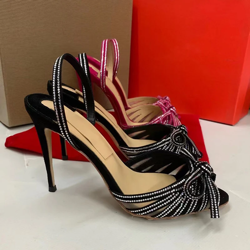 Женские босоножки на высоком каблуке из замшевого материала с блестящими