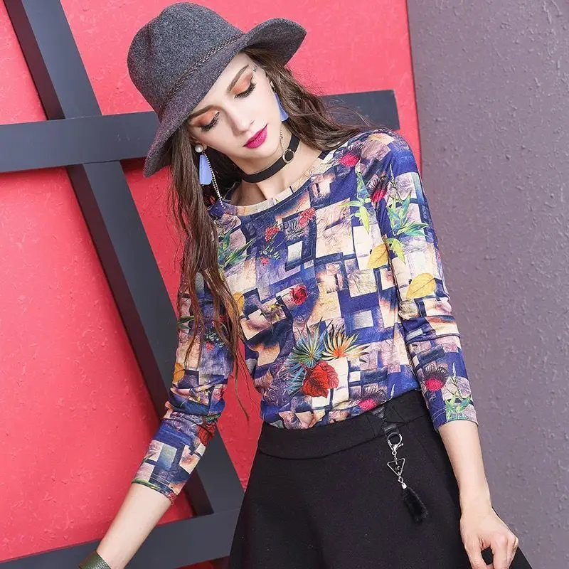

T-shirt female 2021 new early spring trend printing long sleeve slim bottomed shirt top is versatile