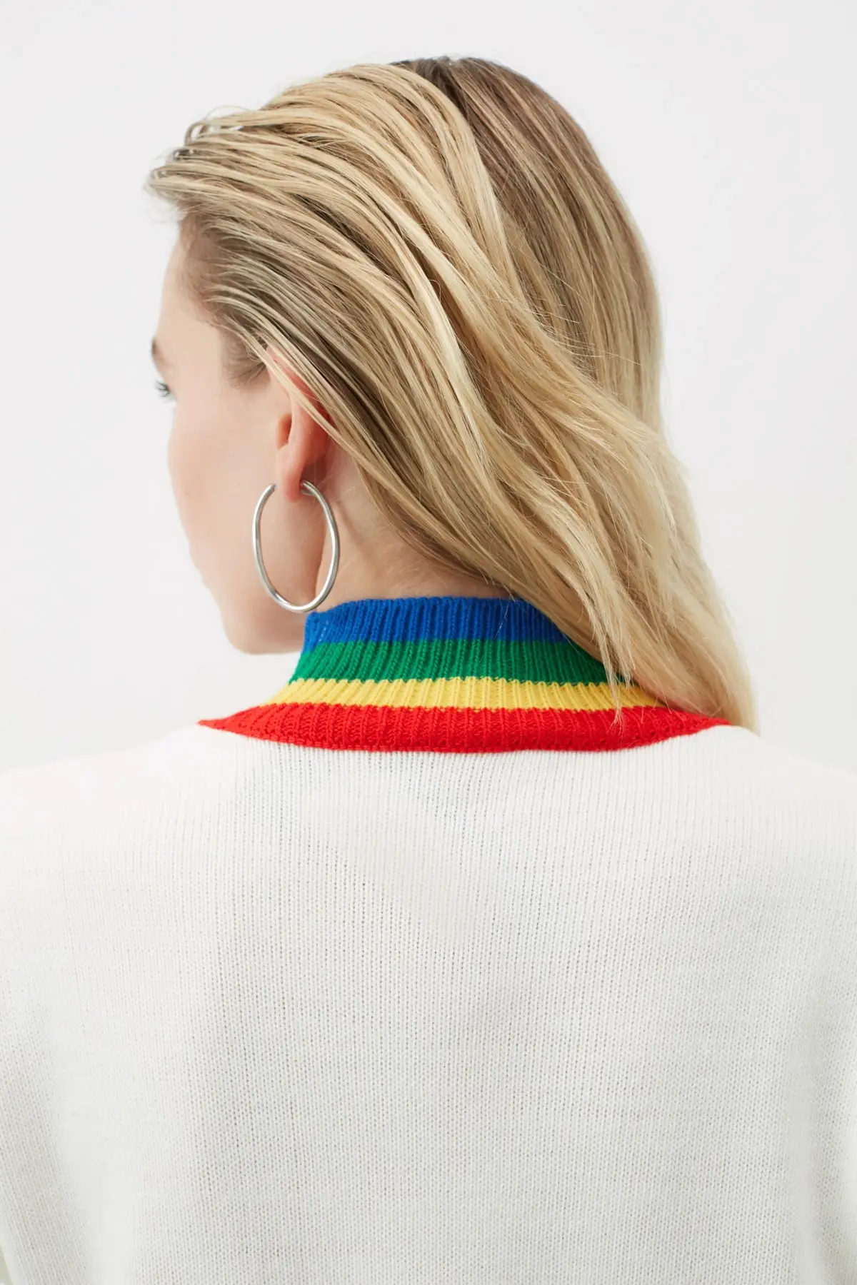 

Trendyol With Color Block Knitwear Sweater TWOAW21KZ1462