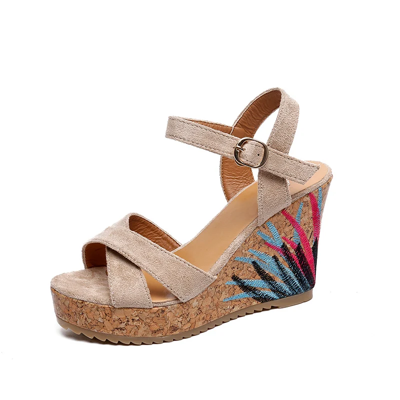 Босоножки женские с открытым носком модные сандалии из бархата и флока пряжкой