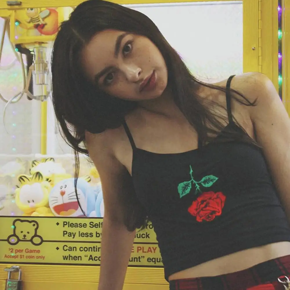 Женский укороченный топ без рукавов однотонный жилет с принтом красной розы на