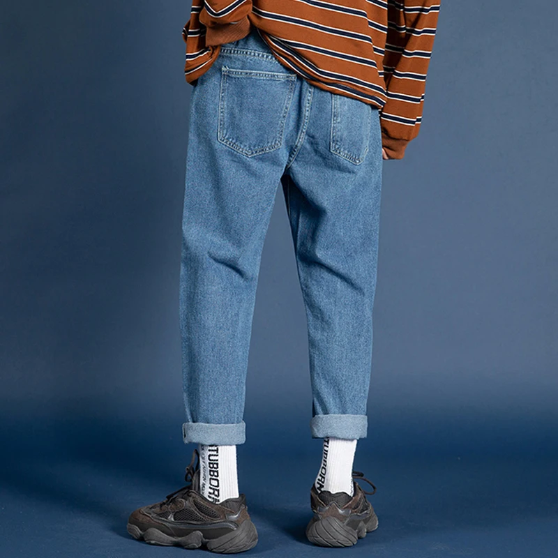 2021 Streetwear Blue Jeans Men Loose Jeans Korean Fashions Male Straight Denim Men