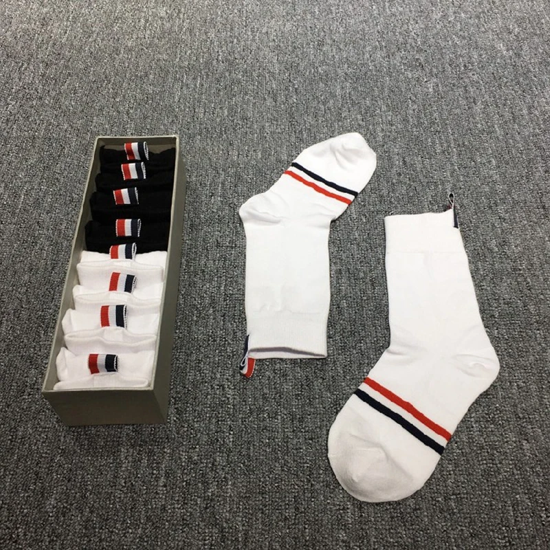 TB THOM Men's Socks Luxury Brand Stripes Middle Tube Socks Women's Casual Street Fashion Wholesale TB Stockings Ins 4 Pairs