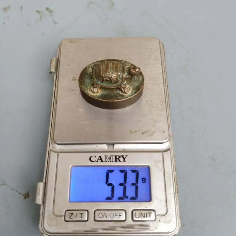 

Exquisite bronze green rust (tortoise) small seal ornament