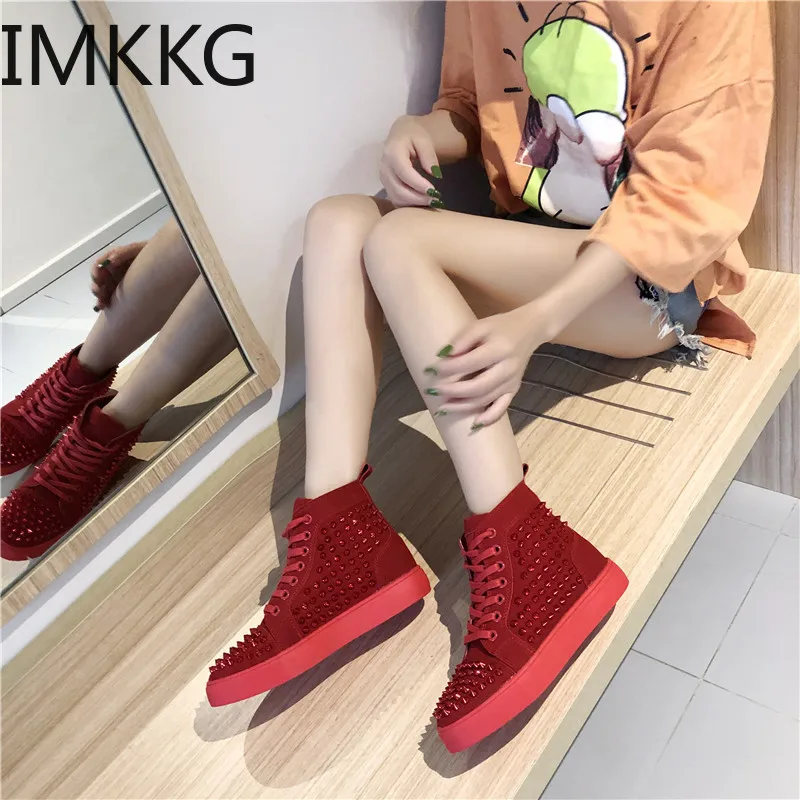 Женские и мужские высокие кроссовки с заклепками повседневная обувь для пар на