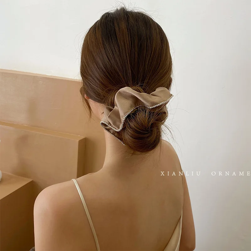 Retro French solid color bordered large intestine hair ring simple Korean net red ins headband tied rope female |